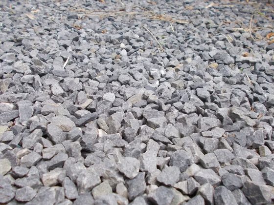 砕石敷き