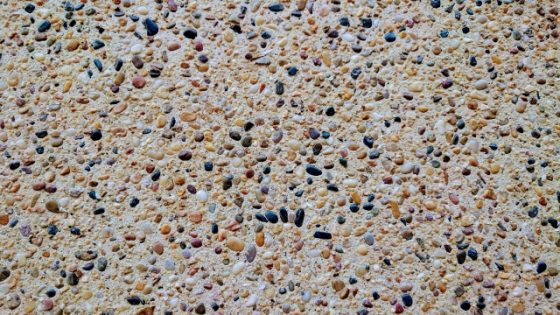 洗い出し仕上げのコンクリート面