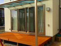 ウッドデッキ下に砂利敷きで美観も良くなります。