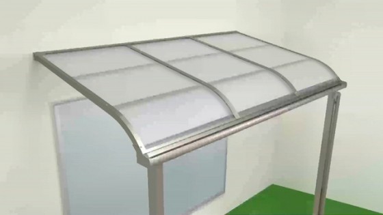 ７２．スピーネ標準桁上止め仕様の施工が完了です。【LIXIL 新テラス屋根 スピーネ】