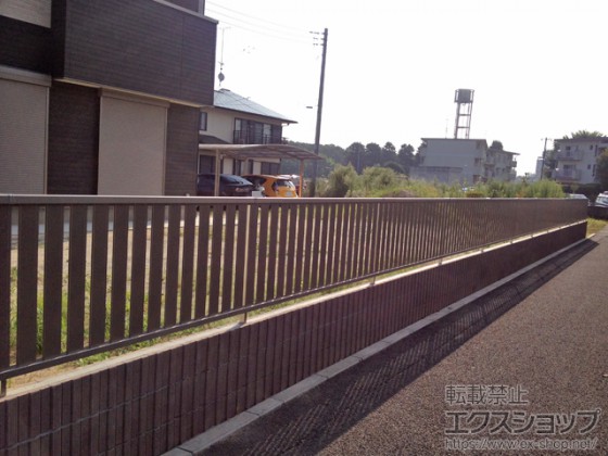 敷地との境界に!