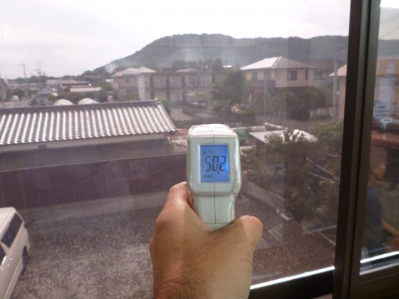 内窓設置前のガラス表面温度は50.2℃