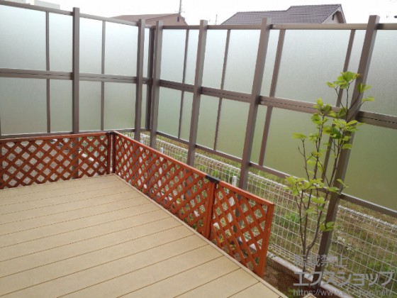 LIXIL ライシスフェンスP ポリカ板目隠しフェンス2段 圧迫感も少ない目隠しになります