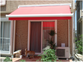 カラーやデザインも豊富なオーニング。