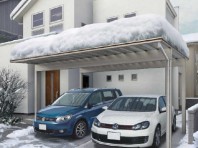 多雪地域には多雪タイプの、豪雪地域には豪雪タイプのエクステリア