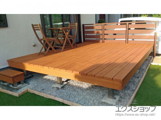 新素材 発泡ウレタンを使用した特殊デッキ材