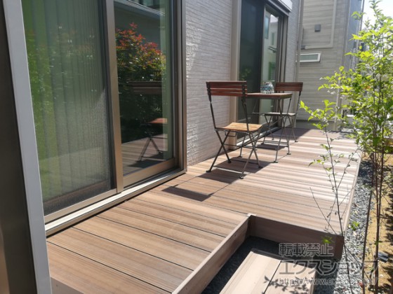 デッキ下には草生えない、雑草対策