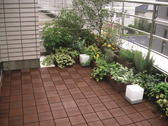 イエソトブログ 気になる害虫対策は お庭 ベランダから エクステリアのある暮らしブログ