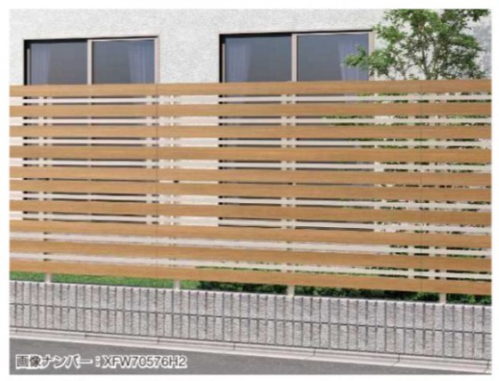 T150ブロック建て納まり 上・下:ルシアスフェンスH03型 T80 ハニーチェリー/ステン色)