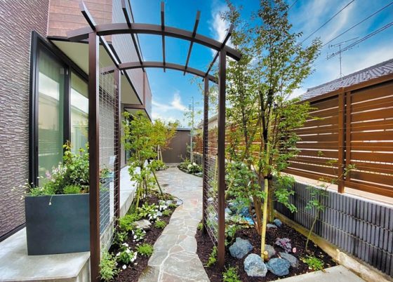 一軒家 お庭 おしゃれ