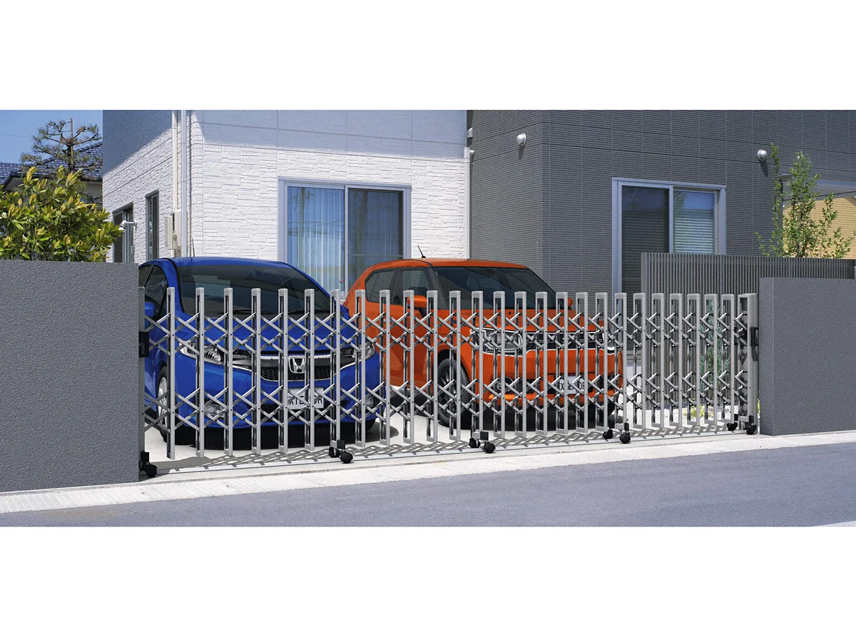 三協アルミ　クロスゲートH　上下2クロスタイプ　両開きタイプ　36W (18S＋18M)　H14(1410mm)　キャスタータイプ　『カーゲート　伸縮門扉』 受注生産品三協アルミ クロスゲートH 上下2クロスタイプ 両開き