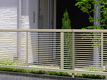 �O���A���~�̃t�F���X �G�N���AX1�^ ���i�q