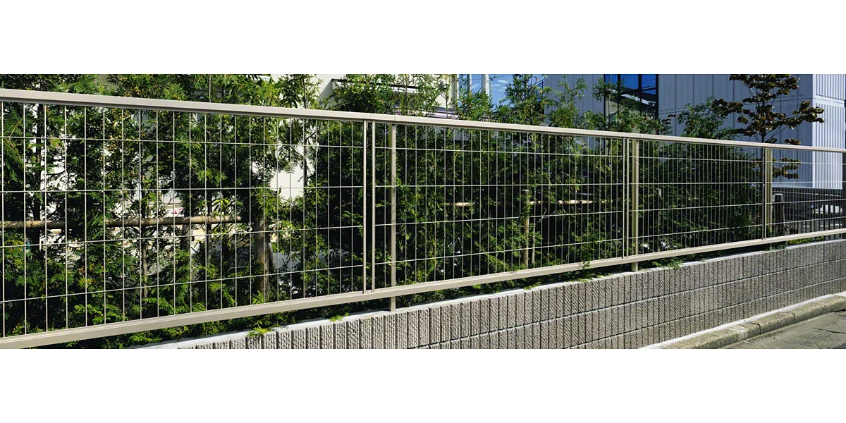 ニュータウンリード 1型-三協アルミ - フェンス・柵・塀ならエクスショップ