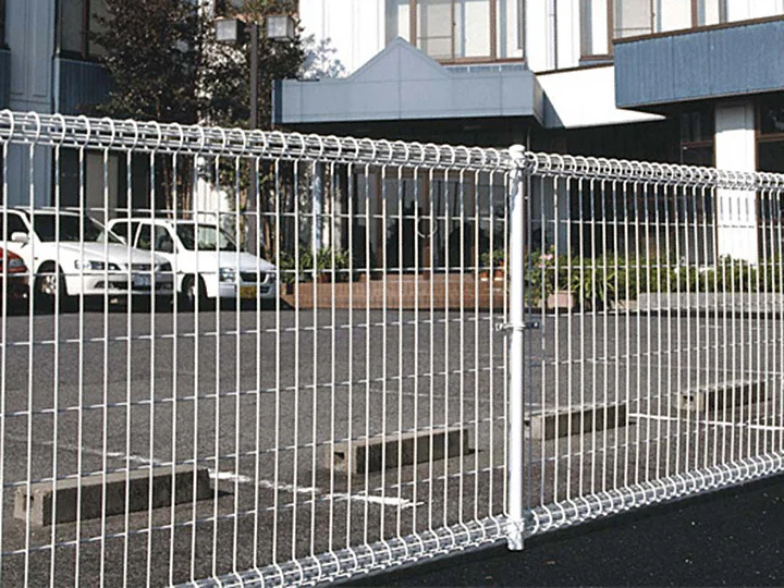 メッシュフェンス M0-積水樹脂 - フェンス・柵・塀ならエクスショップ