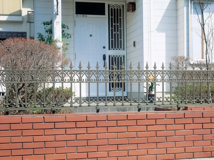 LIXIL TOEX エレナフェンス