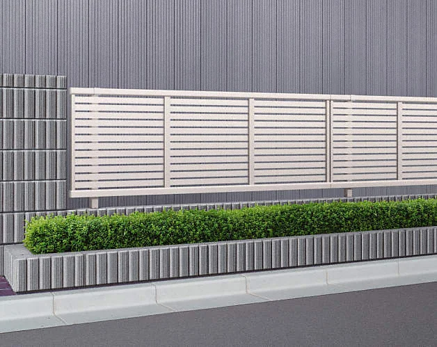 【美品】フェンス本体YKKＡＰエクスラインフェンス5型Ｈ800 エクスラインフェンス5型 横太格子-YKKAP - フェンス・柵・塀なら