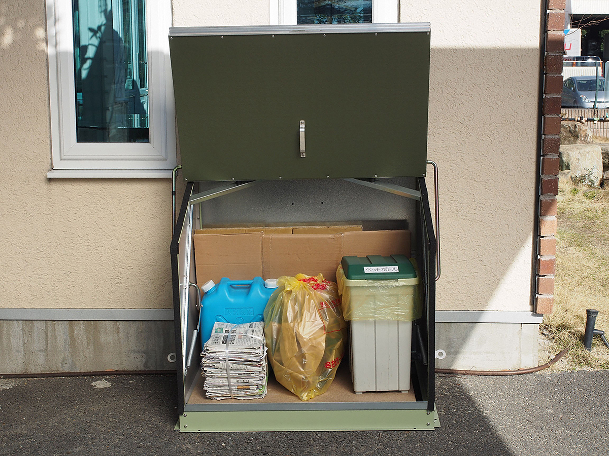 uE[EOqɁEGNXeÂƂȂGNXVbv摜3