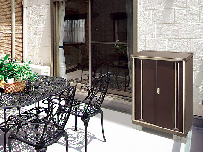 uE[EOqɁEGNXeÂƂȂGNXVbv摜1