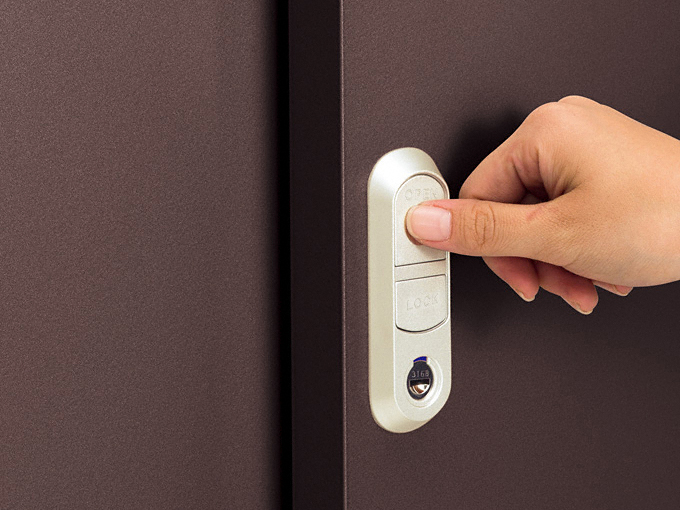 uE[EOqɁEGNXeÂƂȂGNXVbv摜9