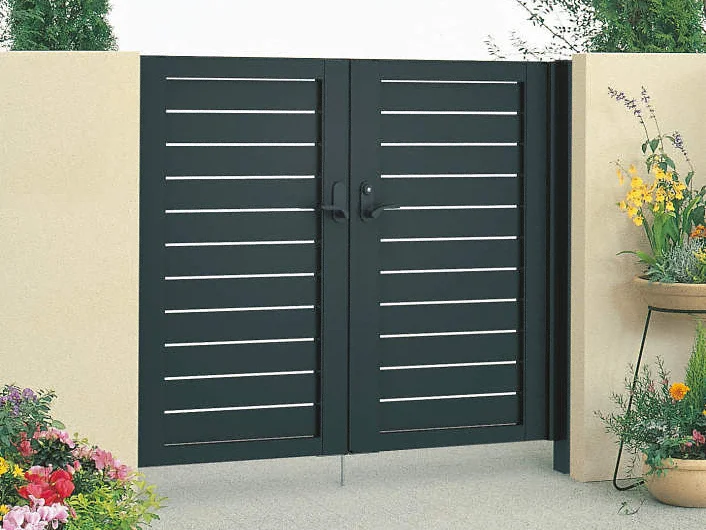 四国化成 クレディ門扉 11型 親子開きセット 柱仕様 0410+0810 アルミカラー 四国化成 クレディ門扉11型の販売 送料無料・激安価格でお届け致します。