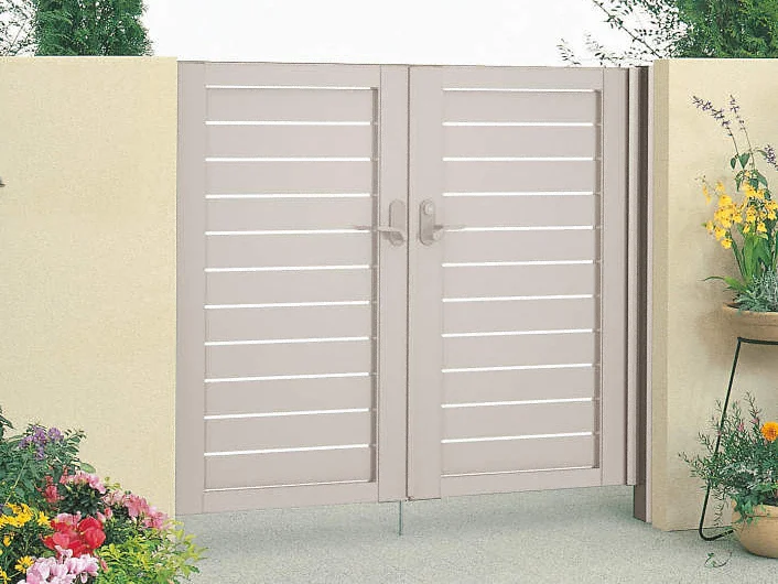 四国化成 クレディ門扉 11型 親子開きセット 柱仕様 0410+0810 アルミカラー 四国化成 クレディ門扉11型の販売 送料無料・激安価格でお届け致します。