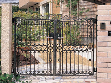 LIXIL(TOEX)�̖�� �C���X��� G�^ ���J��