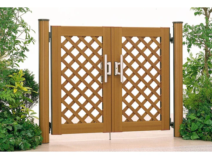 門扉 ライシス８型 ダイヤ格子 両開き 09-10 柱使用 W900×H1000(扉１枚寸法) LIXIL/TOEX 門扉 ライシス８型 ダイヤ格子 両開き 09-10 柱使用 W900