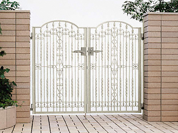 YKKAP�̖�� �A�[���X��� 3�^ ���J��