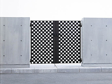 YKKAP�̖�� �V���v�����_�����5�^ ���J��