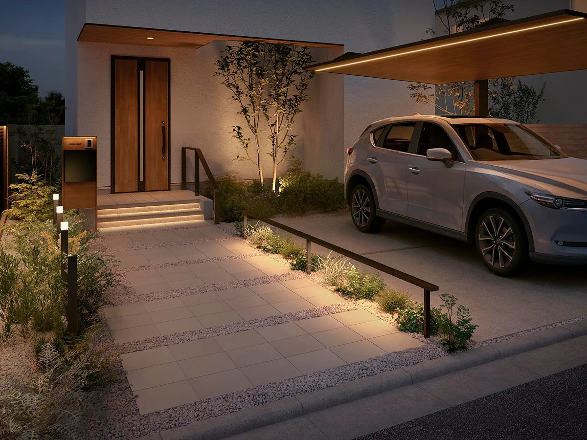 ローポールライト 角形／透過型 H700-LIXIL(リクシル) - 防犯