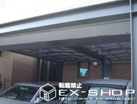 のカーポート マルチスクエア　フラット屋根合掌タイプ　ロング柱仕様＋サイドスクリーン　柱取り付けタイプ 施工例