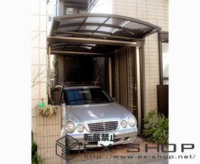 のカーポート マルチスクエア　アール屋根片支持タイプ〔置き式〕ロング柱仕様 施工例