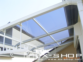 のバルコニー・ベランダ屋根 ライザーテラス R型 単体  屋根タイプ  積雪〜20cm対応 施工例