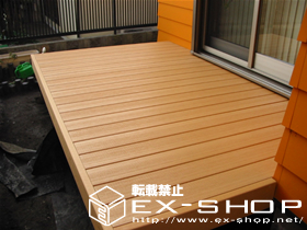 のウッドデッキ リコステージ　調整脚有り　＜縦貼り＞ 施工例