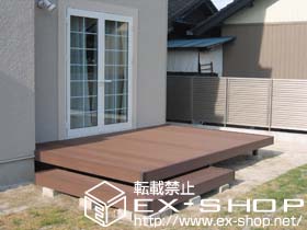 のウッドデッキ リコステージ?　束柱A（調整なし　L432mm）　+　ローデッキL型（1800×1800　床板2枚） 施工例