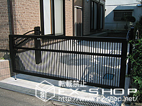 のカーゲート エクスラインアップゲート 2型 手動式 施工例