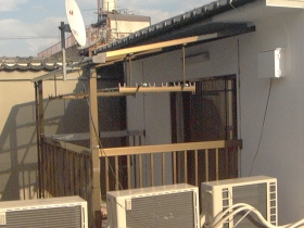 のバルコニー・ベランダ屋根 ライザーテラス?F型　2階設置型　アクトステージ連結用屋根 施工例