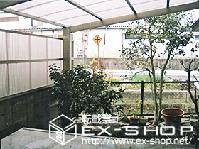 LIXIL リクシル(トステム)のカーポート サーフポートIII 積雪～20cm対応 施工例