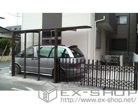 のカーゲート カミンゲートF1型 ノンレール 片開き（ぺットガードタイプ） 施工例