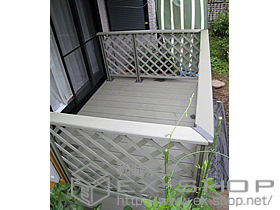 のウッドデッキ リコステージII 単体＋デッキフェンス 施工例