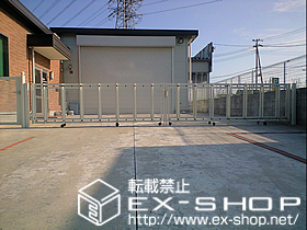 のカーゲート エクスライン伸縮ゲート 両開き ノンレールタイプ 施工例