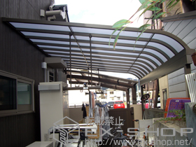 のテラス屋根 ライザーテラスII R型 テラスタイプ 単体 積雪〜20?対応 施工例