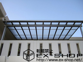 のバルコニー・ベランダ屋根 ライザーテラスII  Ｆ型 テラスタイプ 単体 積雪〜20cm対応＋吊り下げ物干し　標準　（2本入） 施工例