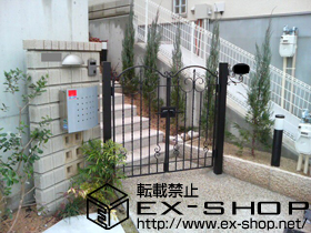 の門扉 トラディシオン門扉1型 両開き　門柱＋機能ポールネームプレートＦ型 施工例