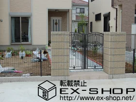 LIXIL リクシル(TOEX)の門扉 フェスタB型 両開き 施工例