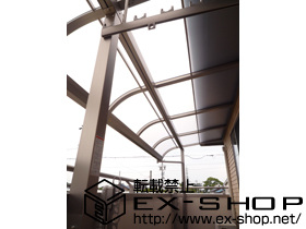 のバルコニー・ベランダ屋根 ライザーテラスII R型 連棟 屋根タイプ 積雪〜20cm対応 施工例