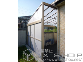 のテラス屋根 ライザーテラス?R型 単体 テラスタイプ 積雪〜20cm対応＋側面ランマパネル＋ 前面スクリーン 2段 施工例