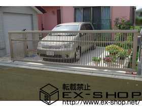 のカーゲート ワイドオーバードアR2型 電動式 ソーラー仕様 施工例