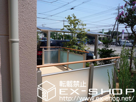 のウッドデッキ リウッドデッキII 単体＋シンプルモダンデッキフェンス 5型（ポリカーボネートパネル）＋リウッドステップ4型 Sタイプ（2段） 施工例