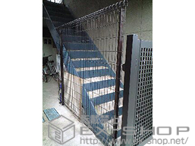 のフェンス・柵 ハイグリッドフェンス11型 フリーポールタイプ 施工例